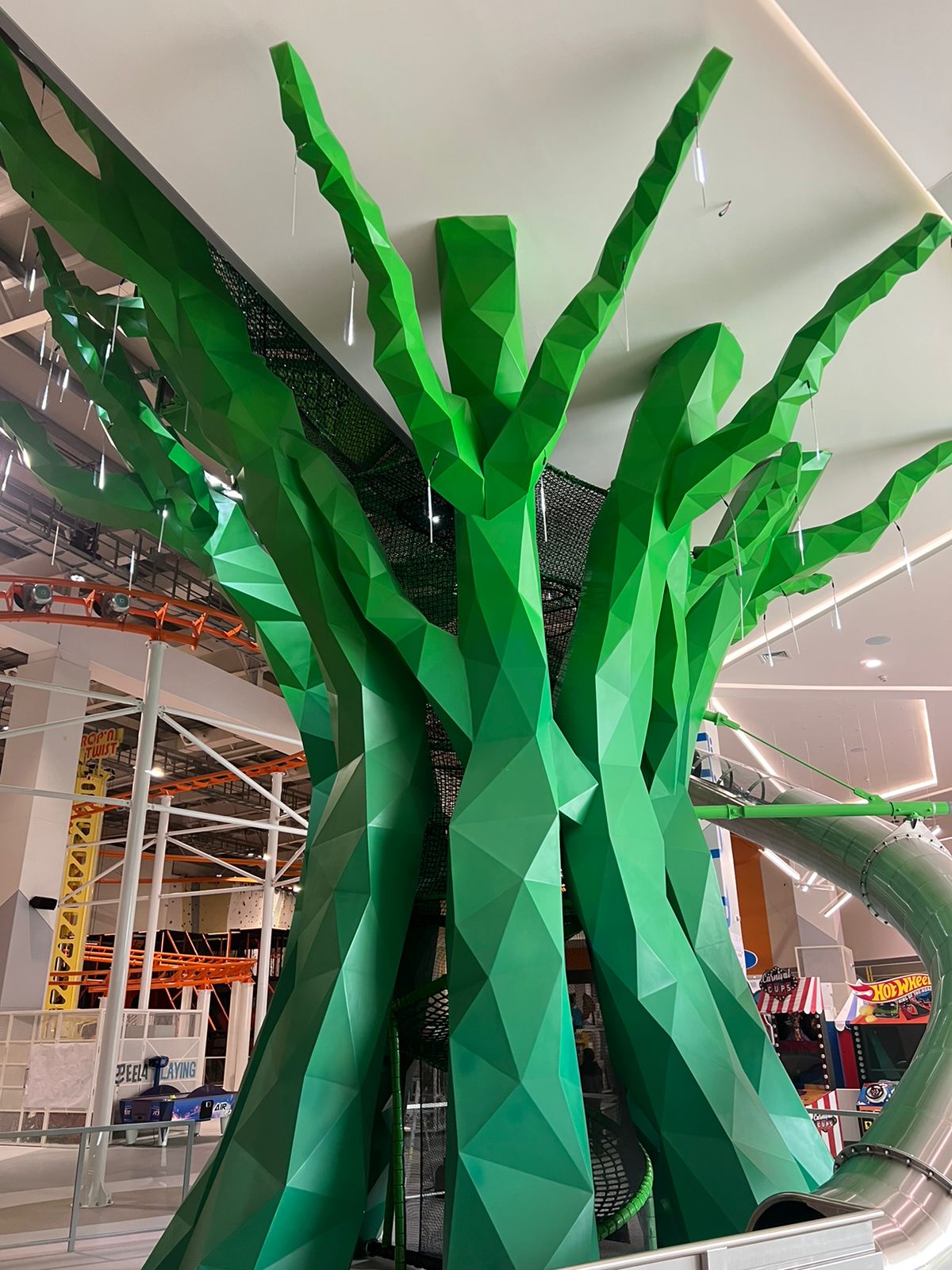Magic-tree-bahrain (6)